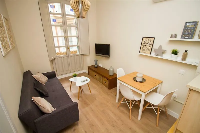 Alamos Apartment - Urban Escapade Malaga