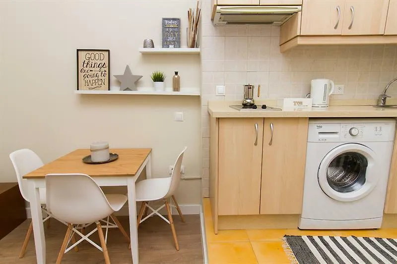Alamos Apartment - Urban Escapade مالقة