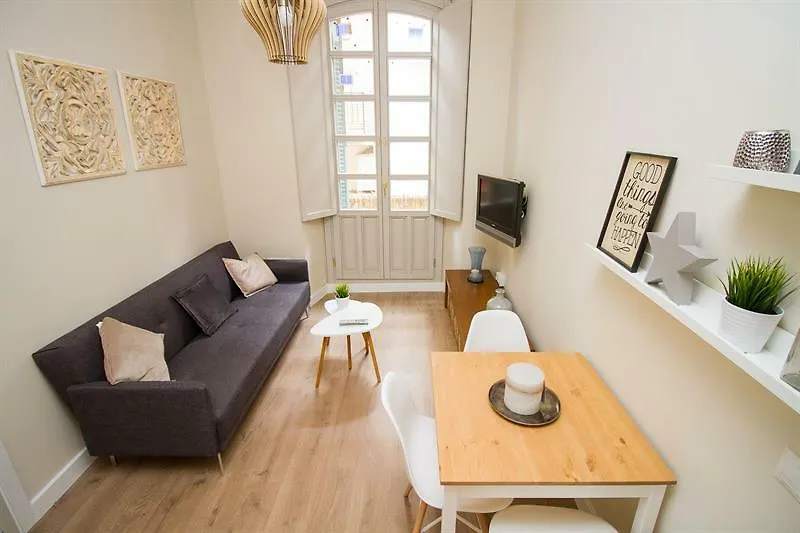 Alamos Apartment - Urban Escapade مالقة